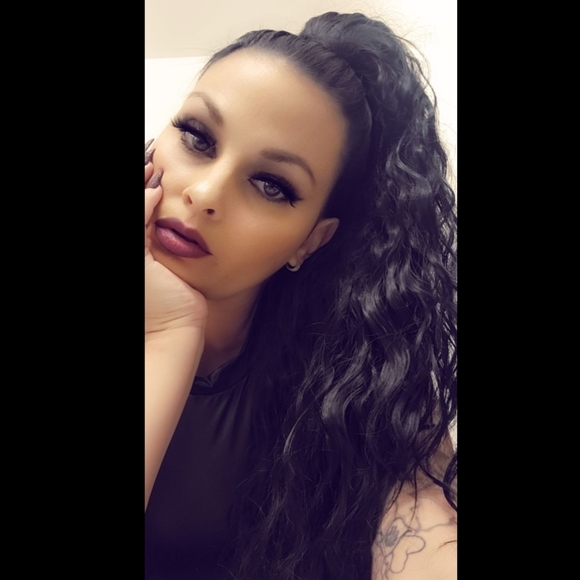 Meet your Posher, Tammy - Picture 3 of 4